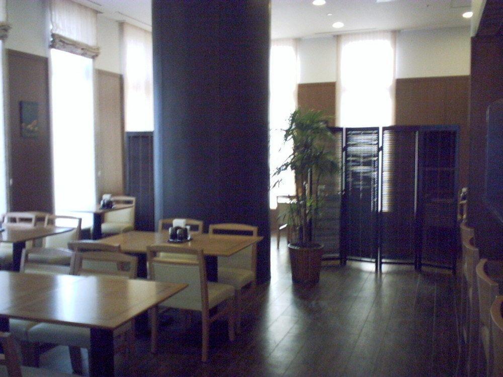 ルートイングランティア函館駅前 3*